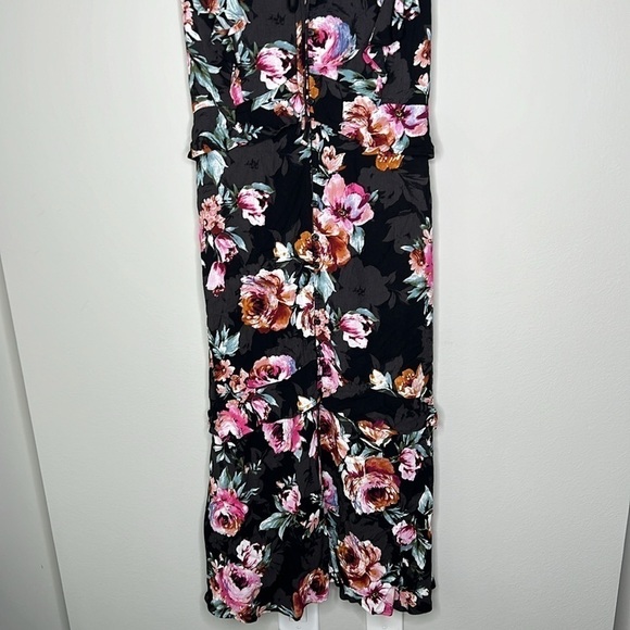 Band of Gypsies (B.O.G.) Dark Multicolored V-Neck Floral Midi Dress Size Medium - Picture 6 of 11